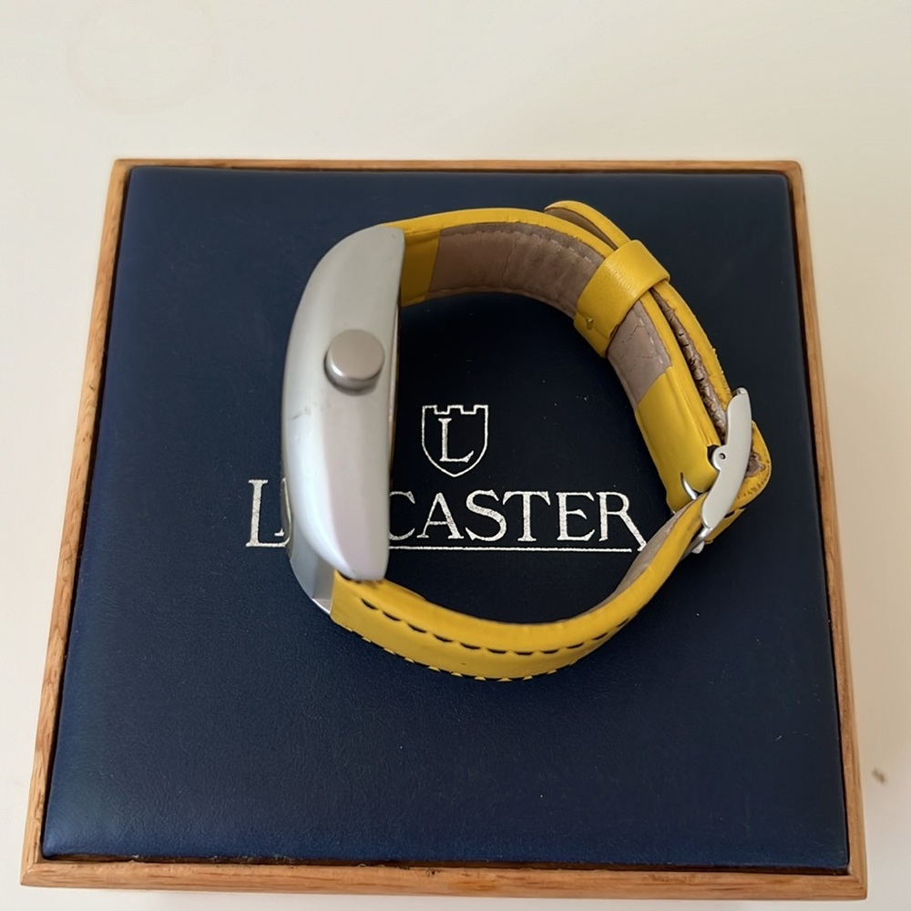 Lancaster yellow vintage watch Y2K - Picture 2 of 6